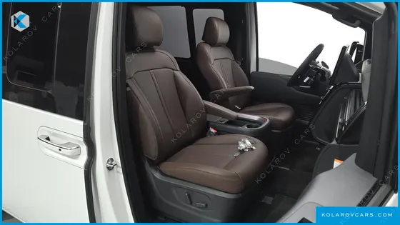 HYUNDAI STARIA HEV 1.6T LOUNGE 7-SEATER