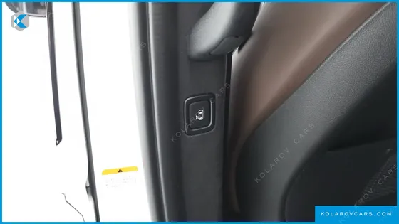 HYUNDAI STARIA HEV 1.6T LOUNGE 7-SEATER