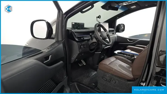 HYUNDAI STARIA L3.5 LOUNGE 7-SEATER