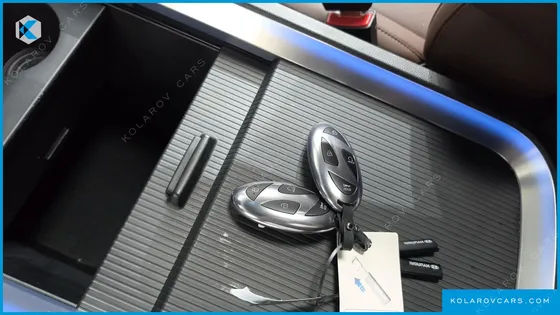 HYUNDAI STARIA L3.5 LOUNGE 7-SEATER