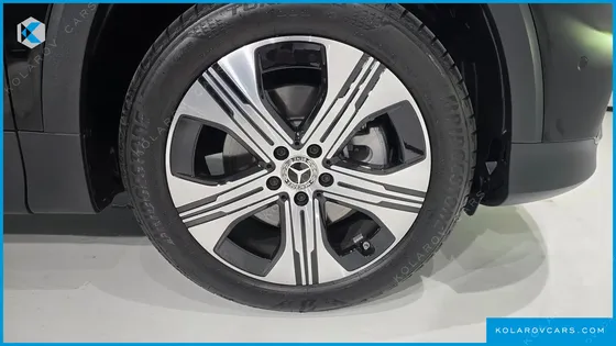 MERCEDES EQB EQB300 4MATIC PROGRESSIVE