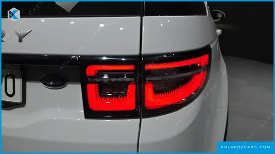 LAND ROVER DISCOVERY SPORT D200 S