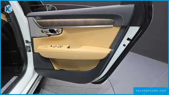VOLVO S90 B6 AWD ULTIMATE BRIGHT