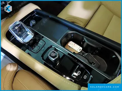 VOLVO XC90 T8 ULTIMATE BRIGHT HYBRID