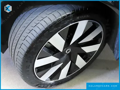VOLVO XC90 T8 ULTIMATE BRIGHT HYBRID
