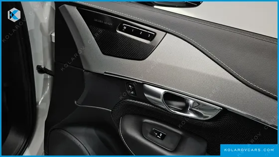 VOLVO XC90 T8 R-DESIGN HYBRID