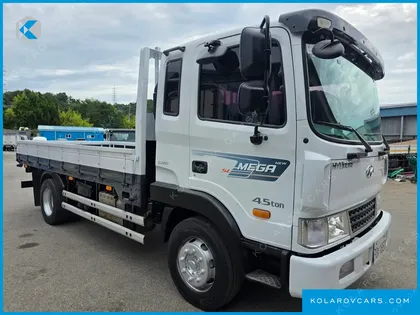 HYUNDAI MEGA TRUCK GOLD