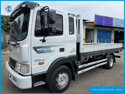 HYUNDAI MEGA TRUCK GOLD