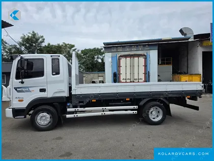 HYUNDAI MEGA TRUCK GOLD