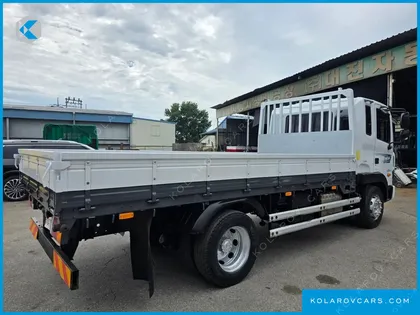 HYUNDAI MEGA TRUCK GOLD