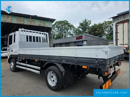 HYUNDAI MEGA TRUCK GOLD