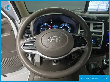 HYUNDAI PORTER II SUPER CABIN LPG