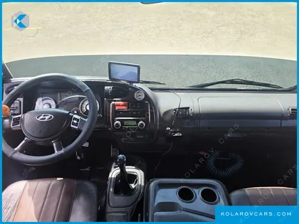 HYUNDAI MEGA TRUCK GOLD