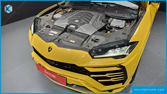 LAMBORGHINI URUS 4.0 V8