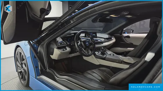 BMW I8 COUPE