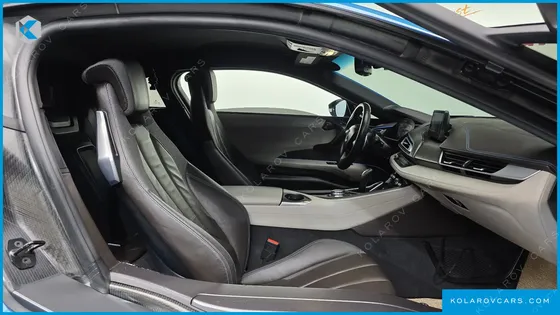 BMW I8 COUPE