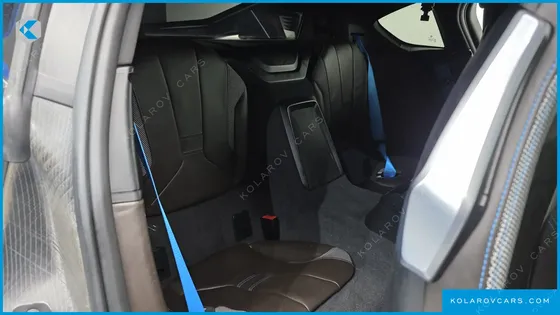 BMW I8 COUPE