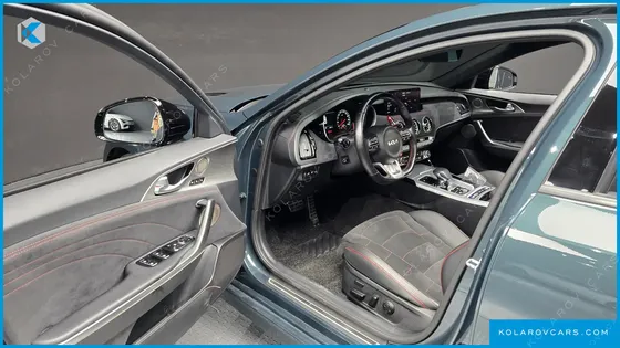 KIA STINGER 2.5 MASTERS ACRO EDITION