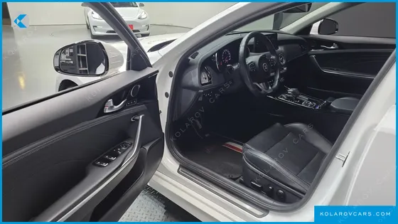 KIA STINGER 2.5 PLATINUM