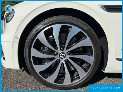 BENTLEY FLYING SPUR 4.0 AZURE