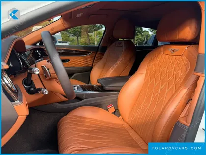 BENTLEY FLYING SPUR 4.0 AZURE