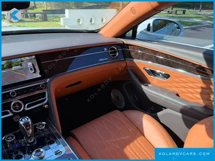 BENTLEY FLYING SPUR 4.0 AZURE