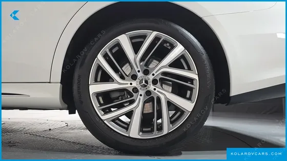 MERCEDES E-CLASS E220D 4MATIC EXCLUSIVE