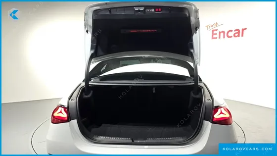 MERCEDES E-CLASS E200 AMG LINE