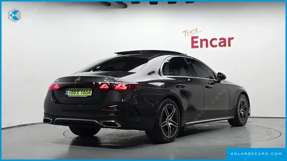 MERCEDES E-CLASS E300 4MATIC AMG LINE