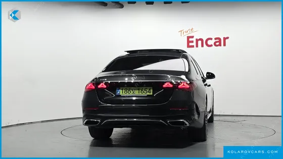 MERCEDES E-CLASS E300 4MATIC AMG LINE