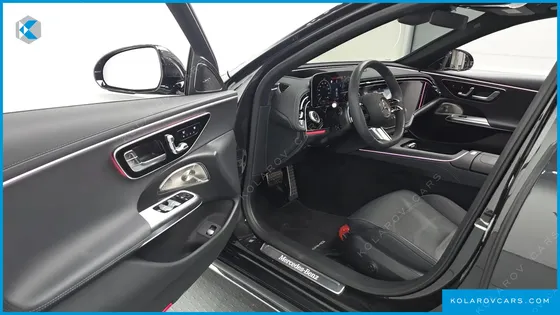 MERCEDES E-CLASS E300 4MATIC AMG LINE