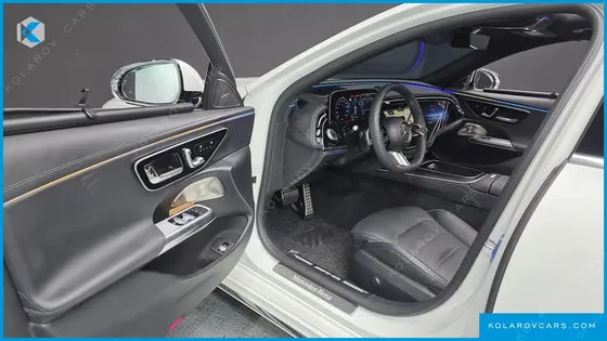 MERCEDES E-CLASS E300 4MATIC AMG LINE