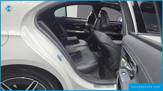 MERCEDES E-CLASS E300 4MATIC AMG LINE