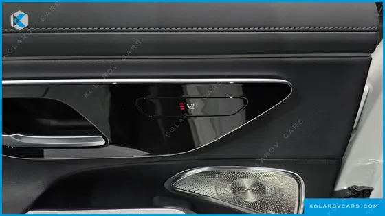 MERCEDES E-CLASS E300 4MATIC AMG LINE