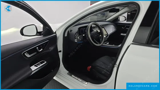 MERCEDES E-CLASS E200 AVANTGARDE