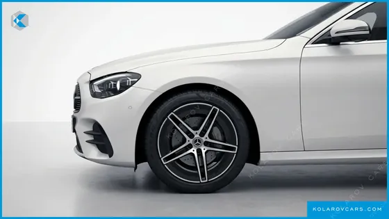 MERCEDES E-CLASS E300 4MATIC AMG LINE
