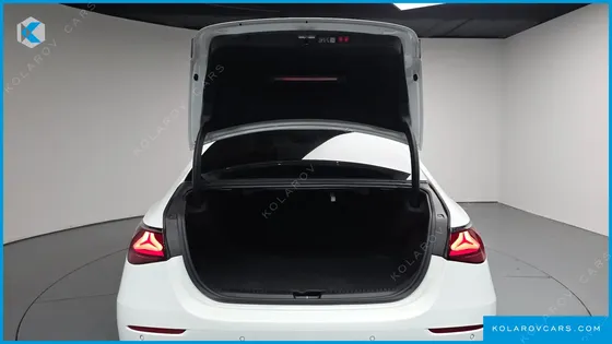 MERCEDES E-CLASS E200 AVANTGARDE