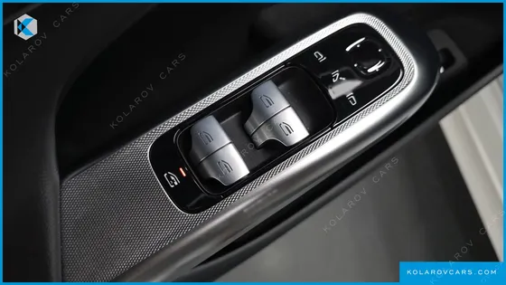 MERCEDES E-CLASS E200 AVANTGARDE