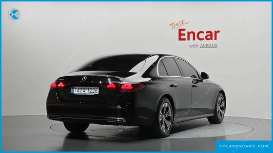MERCEDES E-CLASS E200 AVANTGARDE