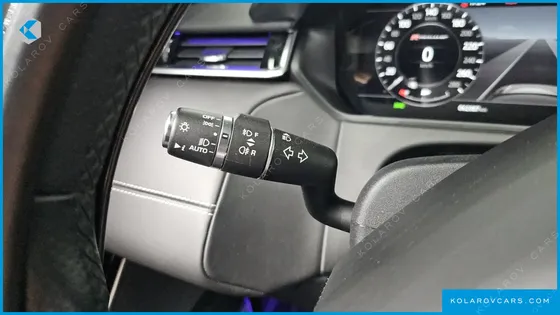 LAND ROVER RANGE ROVER VELAR 3.0 D300 R-DYNAMIC HSE