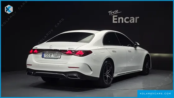 MERCEDES E-CLASS E300 4MATIC AMG LINE
