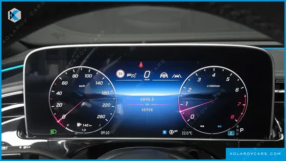 MERCEDES E-CLASS E300 4MATIC AMG LINE