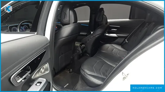 MERCEDES E-CLASS E300 4MATIC AMG LINE