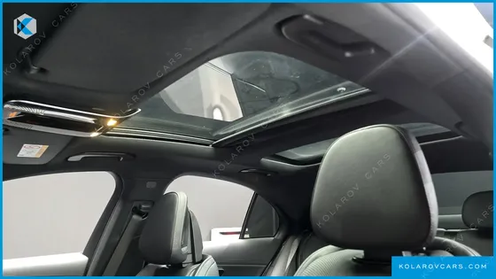 MERCEDES E-CLASS E300 4MATIC AMG LINE