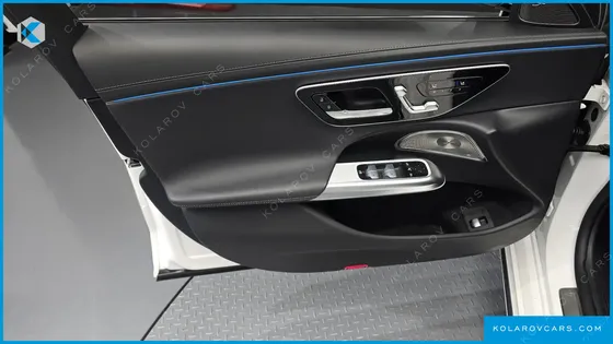 MERCEDES E-CLASS E300 4MATIC AMG LINE