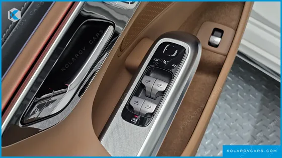 MERCEDES E-CLASS E220D 4MATIC EXCLUSIVE