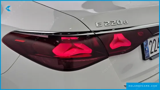 MERCEDES E-CLASS E220D 4MATIC EXCLUSIVE