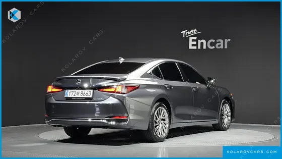 LEXUS ES EXECUTIVE