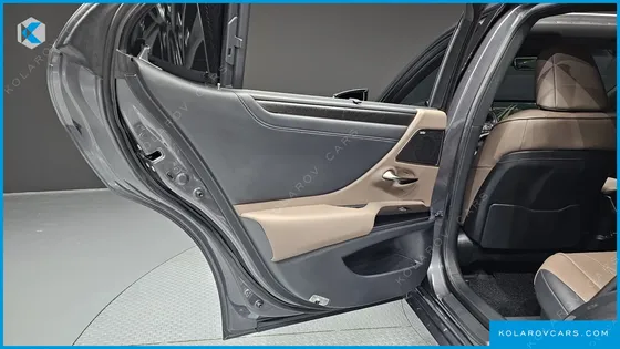 LEXUS ES EXECUTIVE