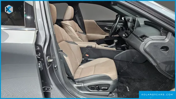 LEXUS ES EXECUTIVE